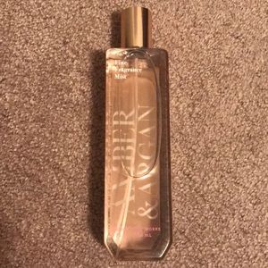 Bath and Body Works Spray